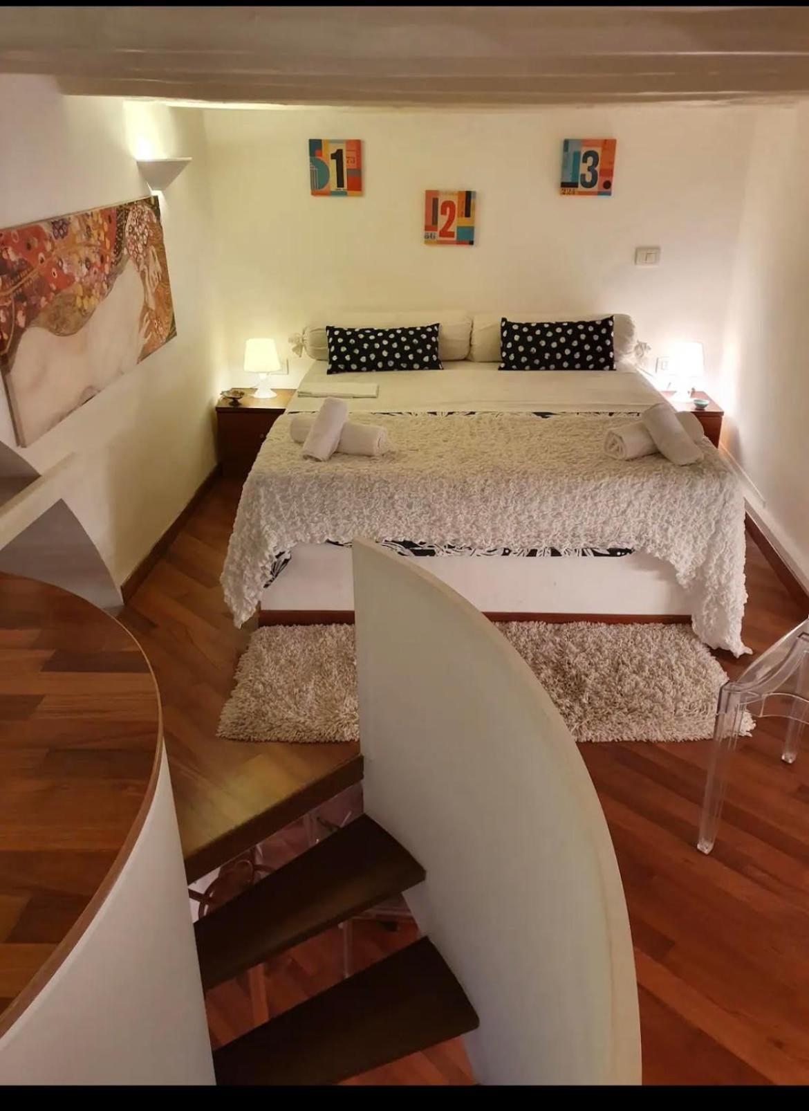 Apartment Lovely Loft Nel Cuore Di Trastevere Rome